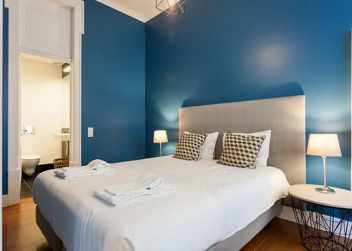 Baixa Vintage Three-bedroom - By Lu Holidays * Lisboa