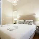 Baixa Vintage Three-bedroom - By Lu Holidays *